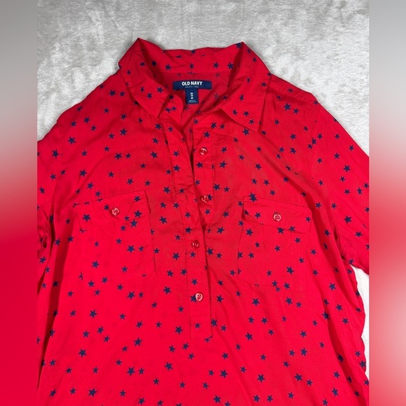 Old Navy Red Blue Stars Collared Buttoned Neckline Rolled Sleeves Blouse Top XS - Picture 2 of 14